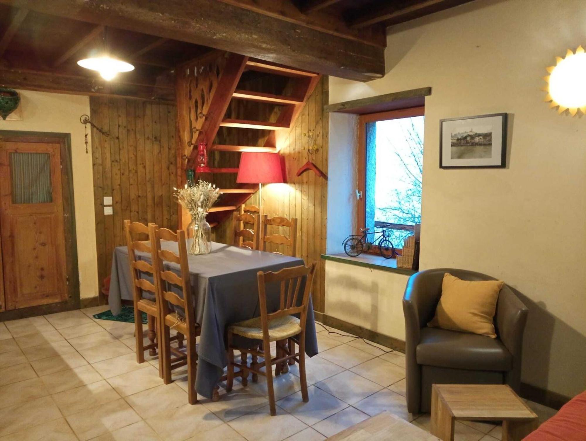 Gites Des Esselards Yzeron Buitenkant foto