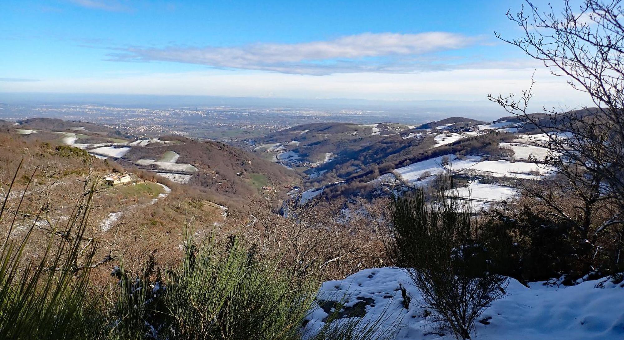 Gites Des Esselards Yzeron Buitenkant foto