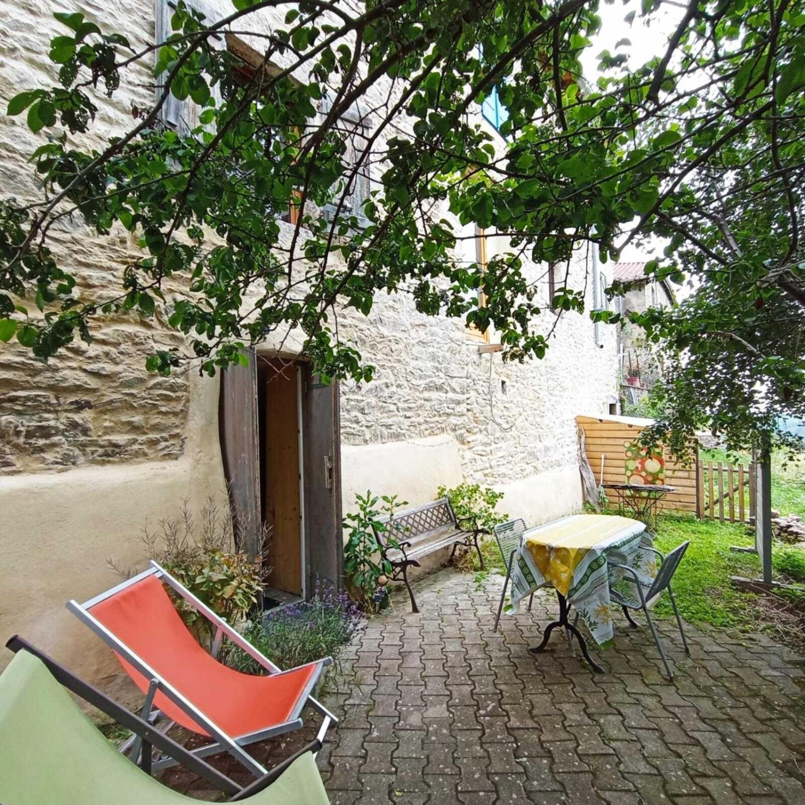 Gites Des Esselards Yzeron Kamer foto
