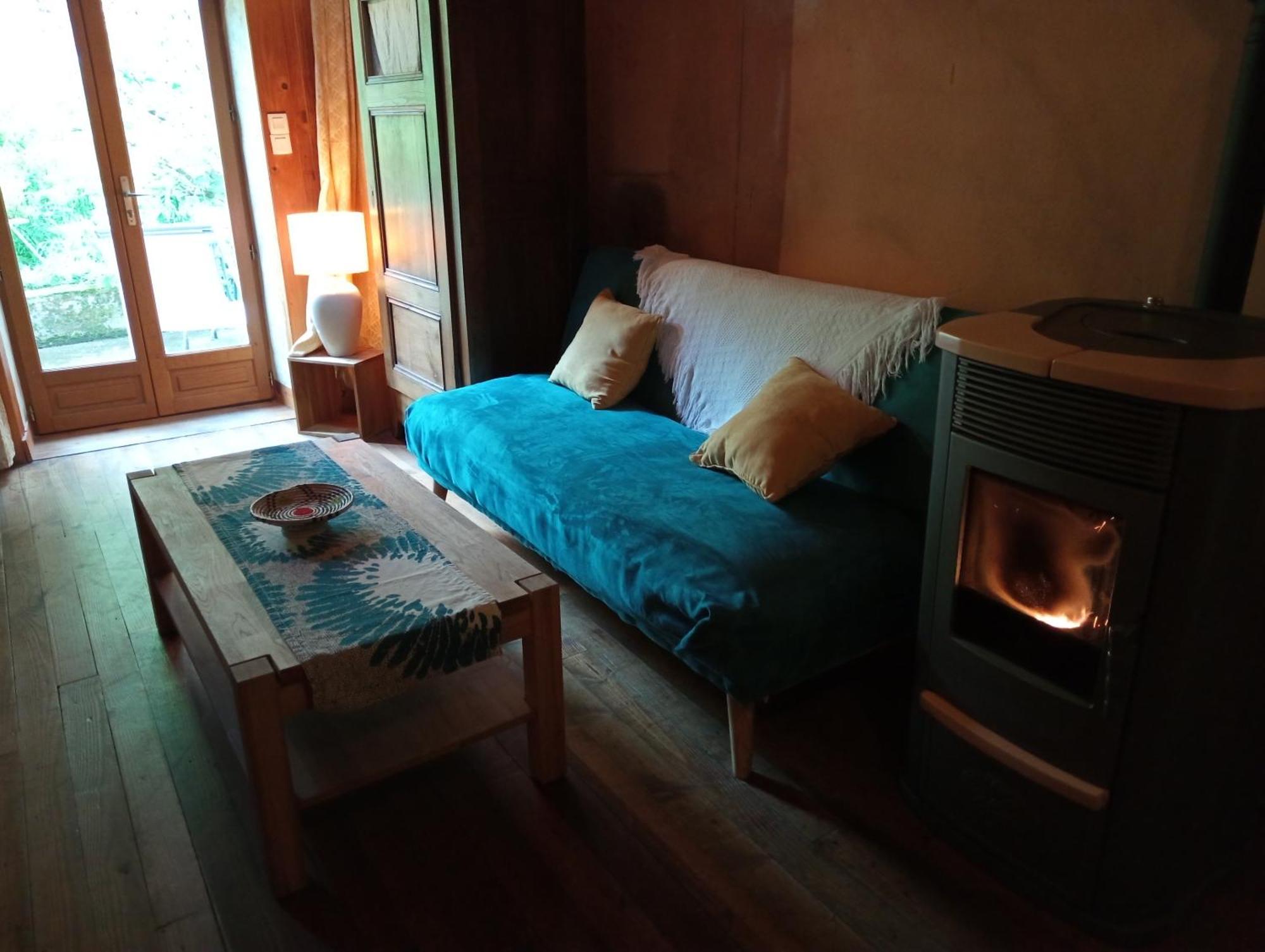 Gites Des Esselards Yzeron Kamer foto