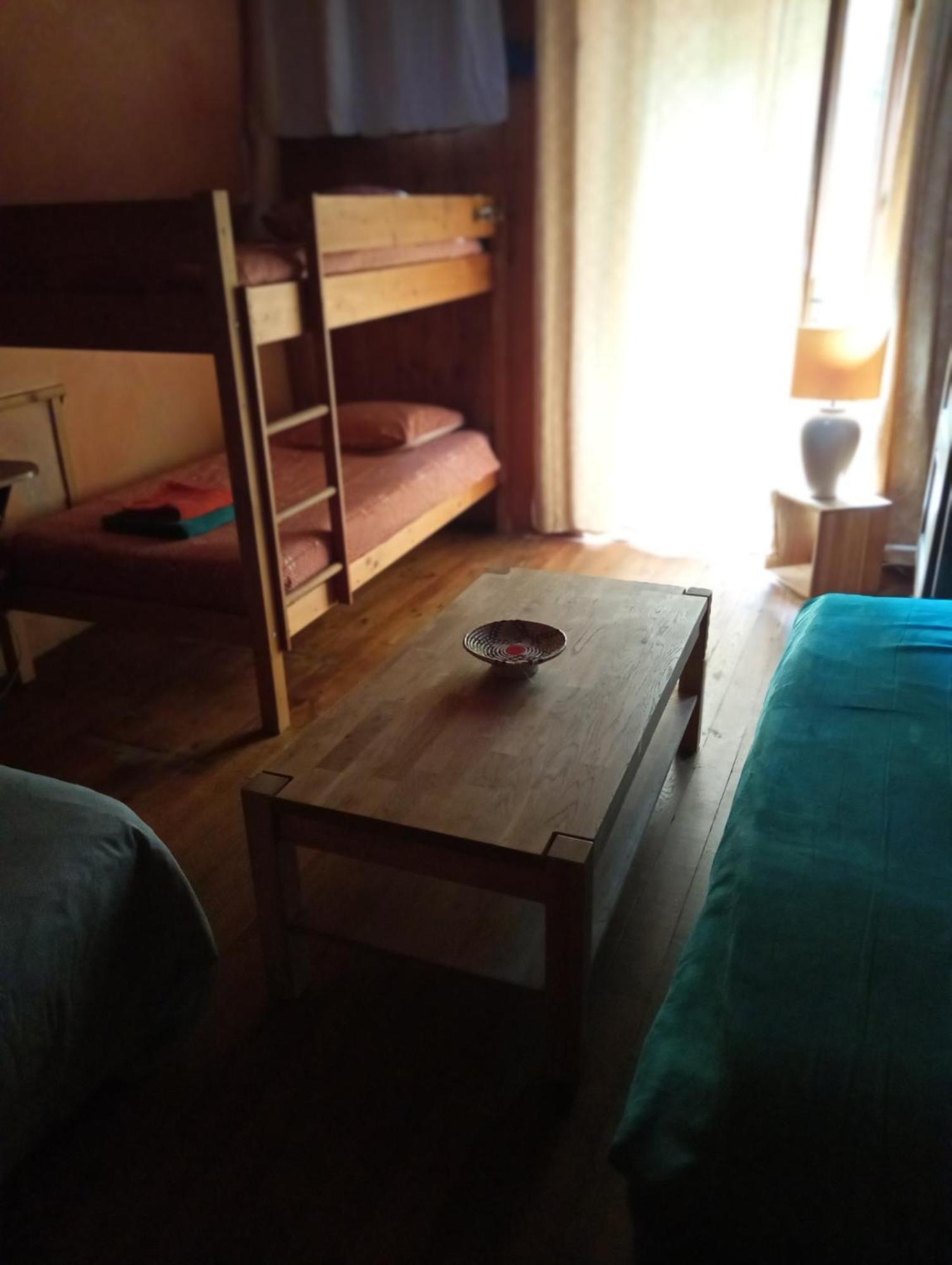 Gites Des Esselards Yzeron Kamer foto