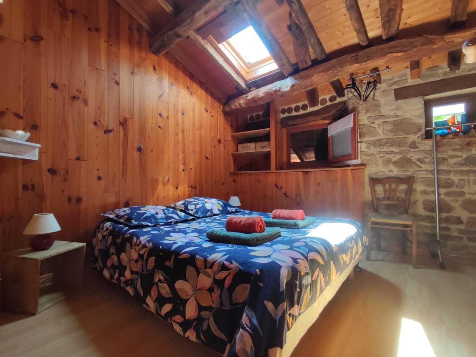 Gites Des Esselards Yzeron Kamer foto