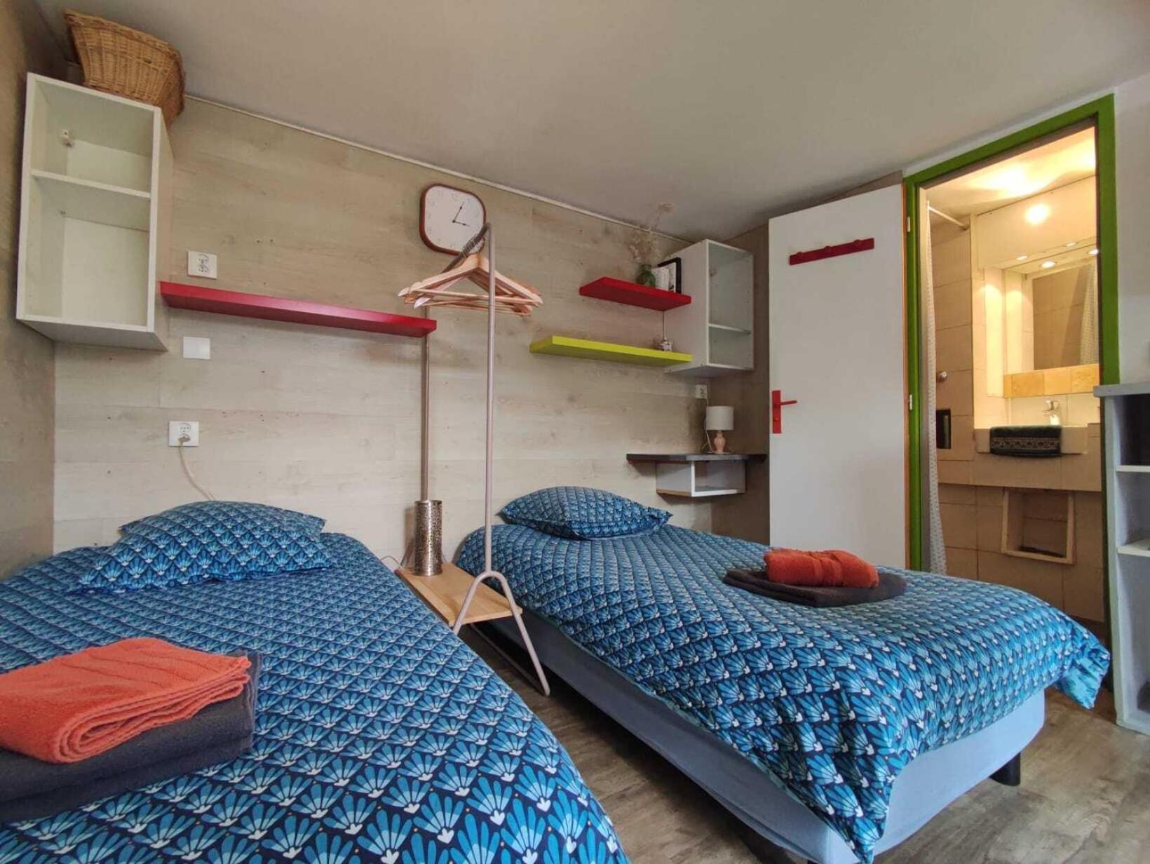 Gites Des Esselards Yzeron Kamer foto